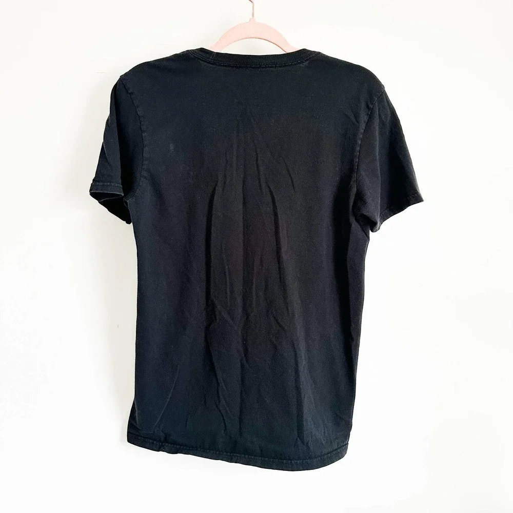 Adidas Black Blue Red Logo Basic Cotton Crew Neck Tee Shirt sz Small